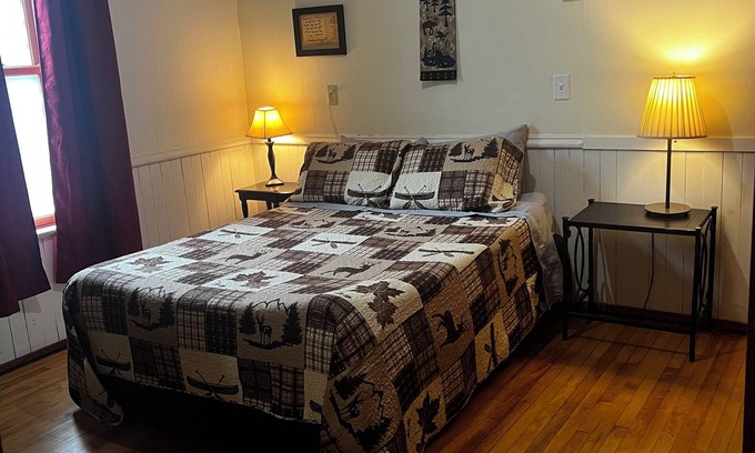 La Crosse House | Cabin in the city