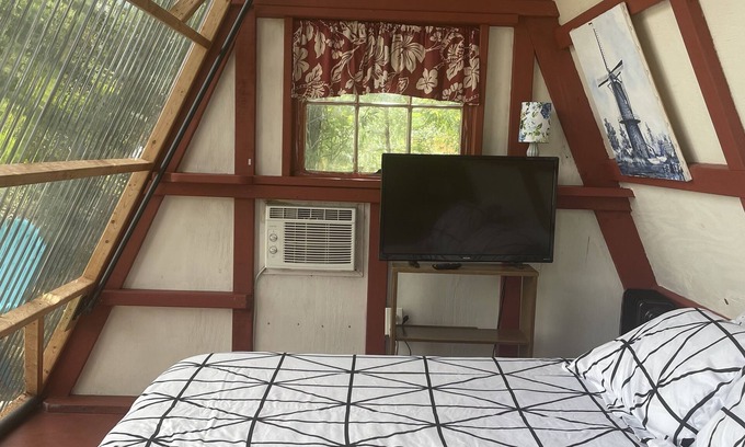 Brookridge RV Rental | Cabin in the Olive Orchard