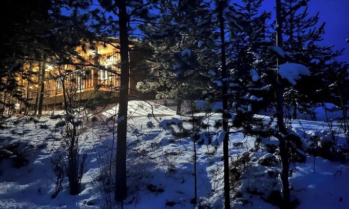 Lone Butte House | Cabin in the woods