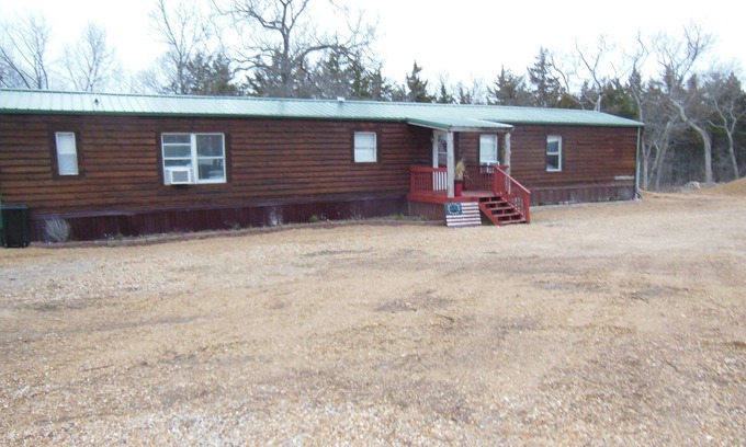 Warsaw House | CABIN IN THE WOODS , FAMILY AND PET FRIENDLY