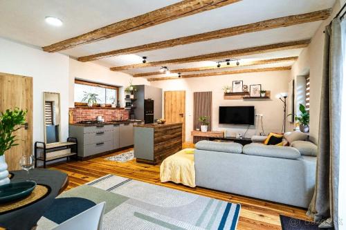 Maly Lipnik House | Cabin in the Woods