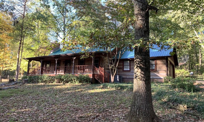 Lenoir City Cabin | Cabin in the woods near Knoxville