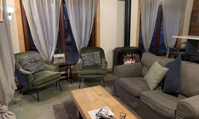 Creede Cabin | Cabin in Town