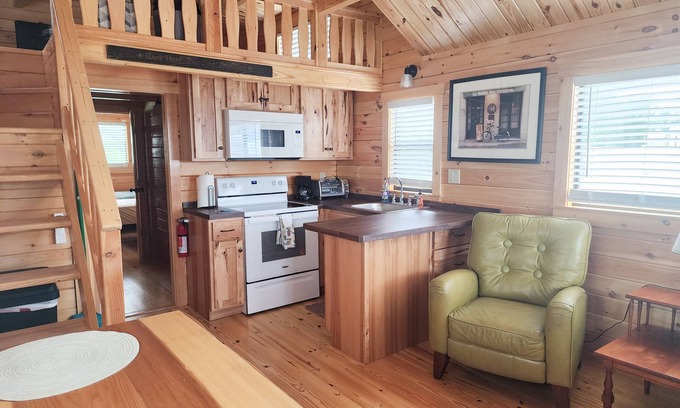 Core Creek Cabin | Cabin: Lower Winter prices! Snowbirds Welcome! Bring your boat for fall fishing