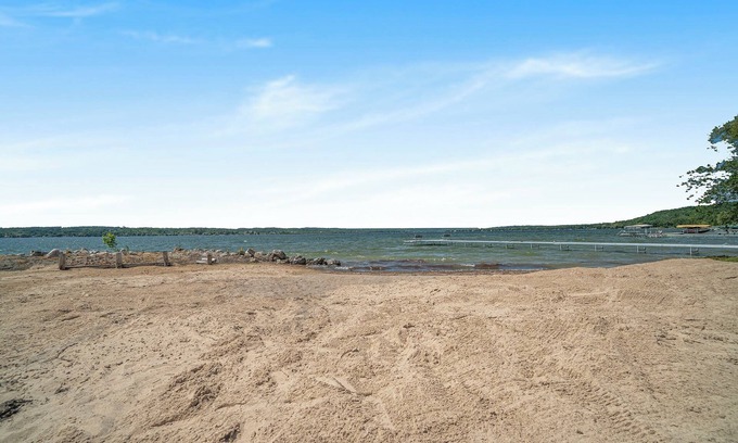 Traverse City Cabin | Cabin on Lake Leelanau