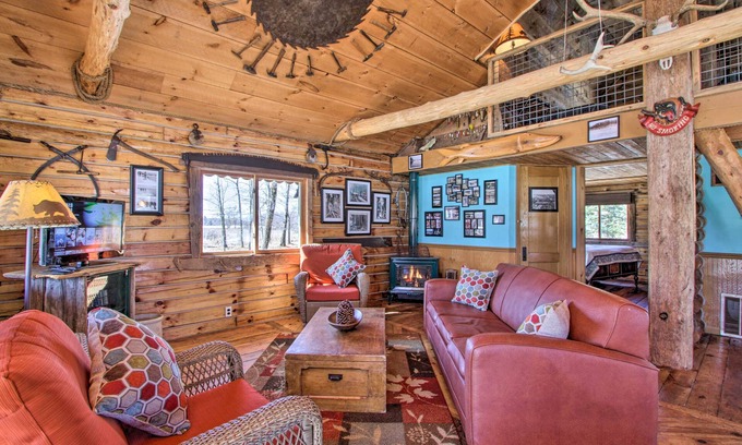 Nekoosa Cabin | Cabin on Private Island < 6 Mi to Sand Valley Golf