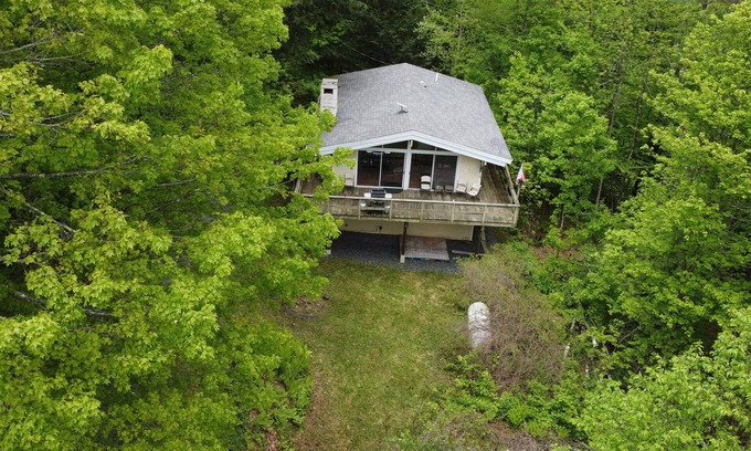 Windsor Cabin | Cabin on the hill Ascutney Vt - 4 bedrooms