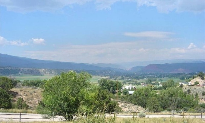 Carbondale Cabin | Cabin Overlooking the Roaring Fork Valley