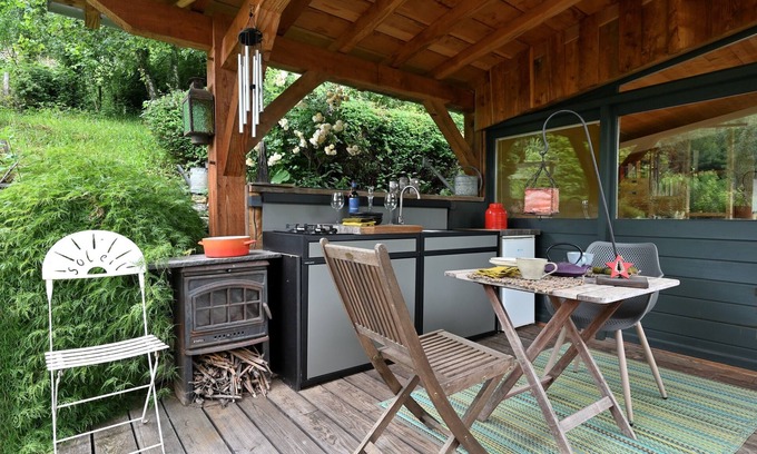 Arrien-en-Bethmale Cabin | Cabin 'Petit Bouddha' with Mountain View, Private Pool and Private Terrace