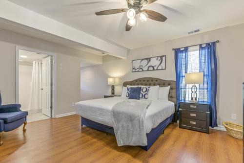 Cartersville House | Cabin Style & Cozy Back Deck Near LakePoint PBR