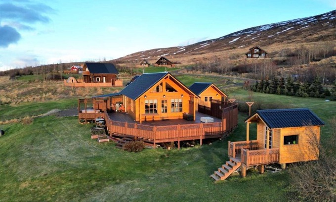 Akureyri Ski Chalet | Cabin with astonishing views!