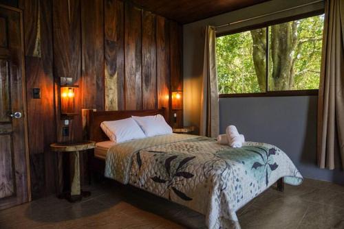 Monteverde Villa | cabin with ocean view