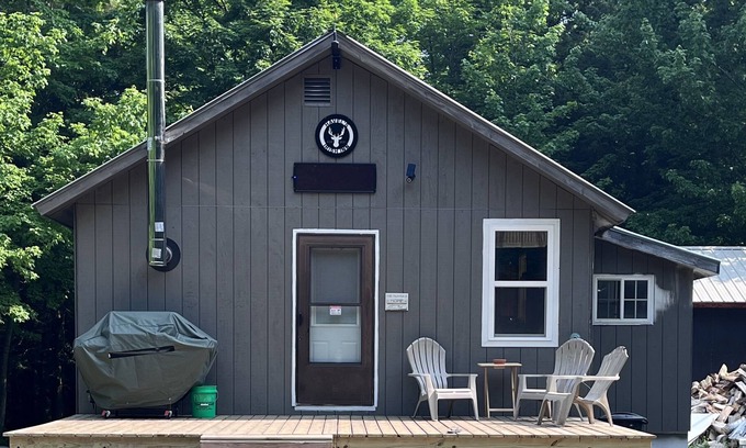Marquette County Cabin | Cabin with Sauna