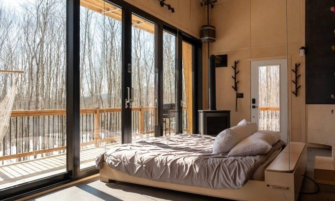 Eastman Cabin | Cabin Zoobox 47 Summa