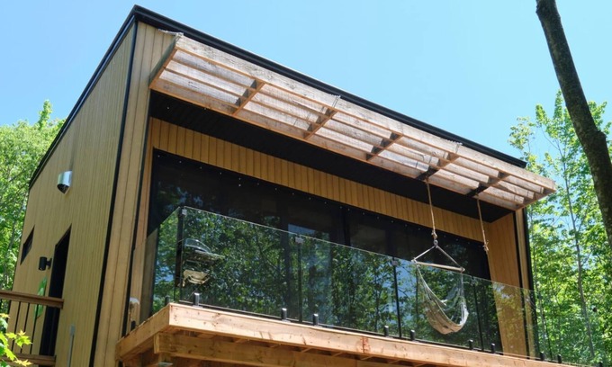 Eastman Cabin | Cabin Zoobox 73 Summa