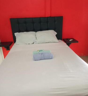 Siquirres Hotel | Cabinas el Diamante