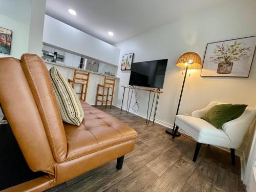 Lake Charles Apartment | Cabo San Roman entire Condo with patio 5 min from Casino