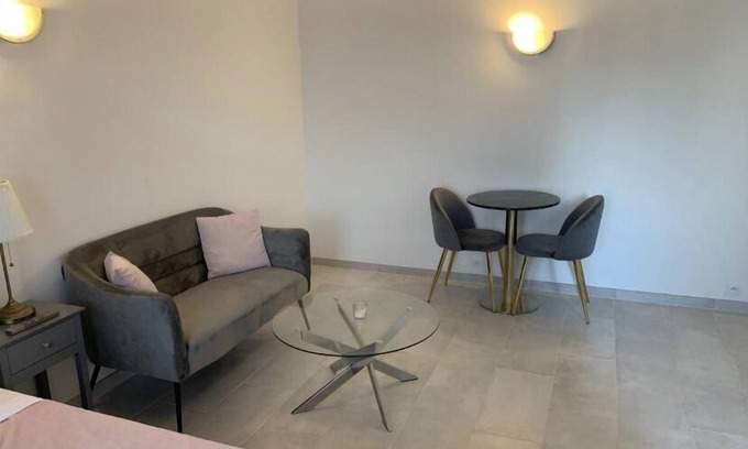 Cachan Apartment | Cachan - Paris - Lovely Studio Saint Jean - 20 min from Jardin de Luxembourg RER B