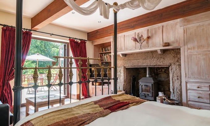 Ivybridge Bed & Breakfast | Cadleigh Manor B&B