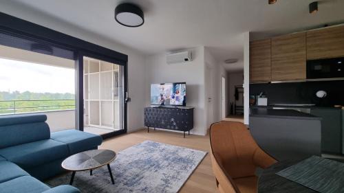 Novi Zagreb Apartment | Caelestis greenside residence