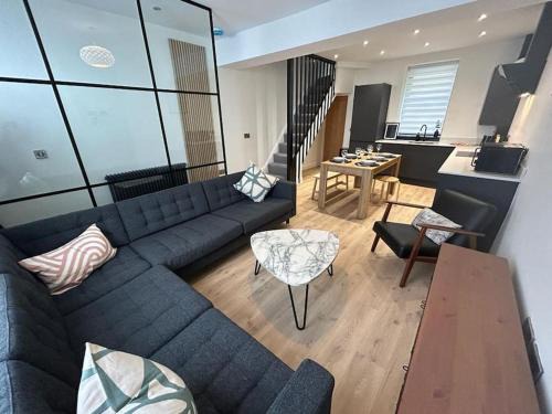 Bont Newydd House | Caernarfon modern townhouse Snowdonia