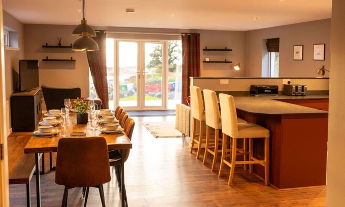 Onich House | Cairn Cottage in the village of Onich