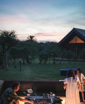 Tateyama Villa | Cairns House by SANA