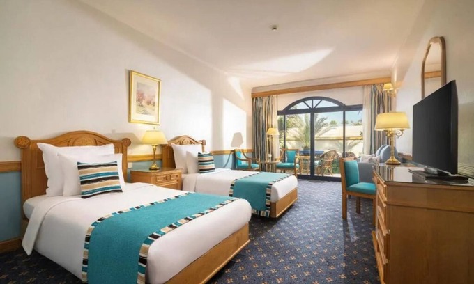 Wadi El Natrun Resort | Cairo Nights & Desert Light: Intimate Resort Escape w/Breakfast l 4 Rooms
