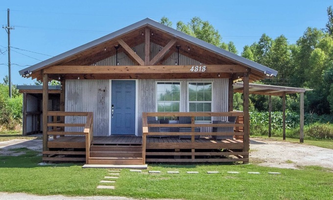 Bayou Gauche Cabin | Cajun Bayou Retreat
