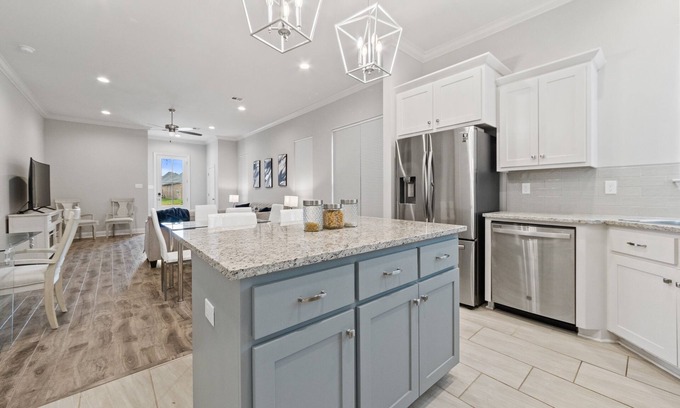 Milton House | Cajun Stays-Adry Lane Home in Youngsville