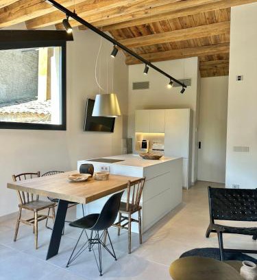 Solsona Apartment | CAL PASSACOSTES cb