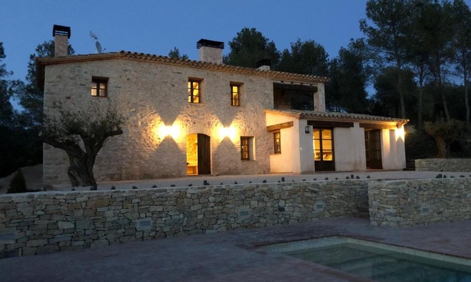 El Montmell Villa | CAL PUIG, ENOTURISMO RURAL entre Viñas y Bosques