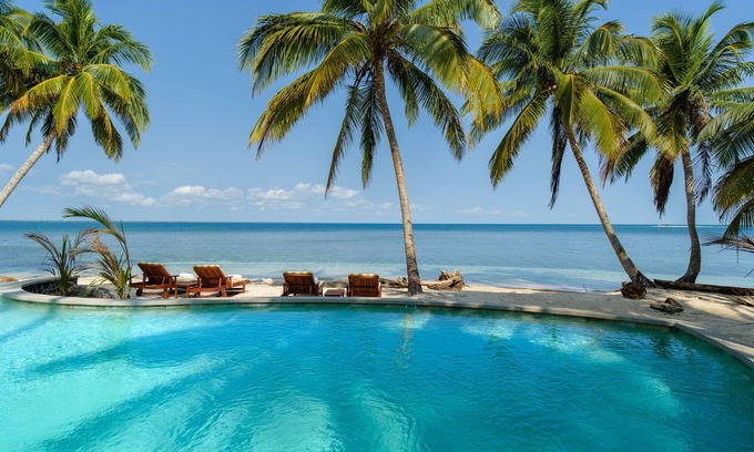 Calala Island Hotel | Calala Island