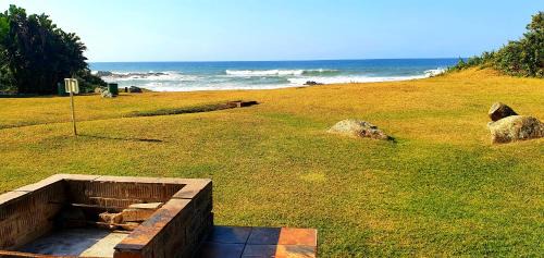 Margate Apartment | Calamari 11 - 6 Sleeper - 30 Steps From The Beach!