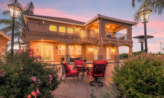 Livermore House | Caldeira Estate | Main House w/ Hot Tub