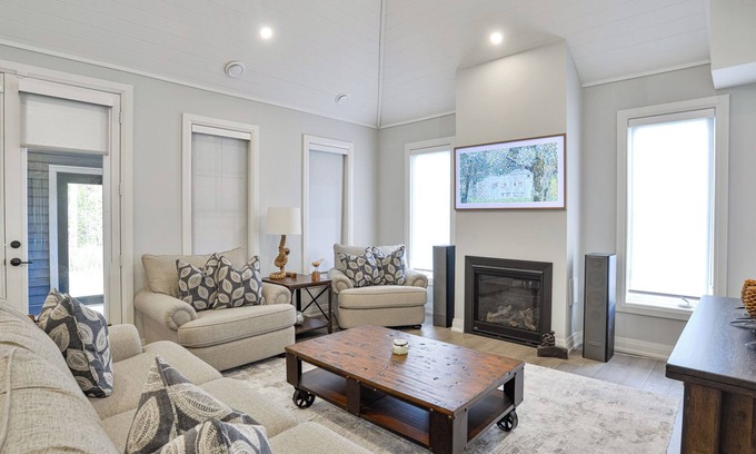 Minett House | Caledonia Cottage (#9)