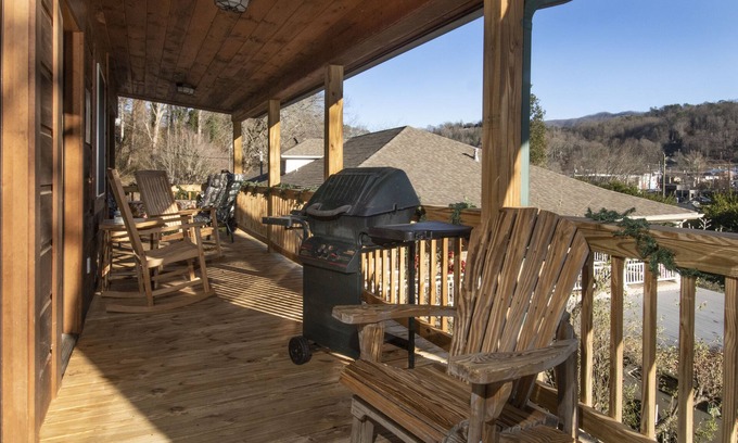 Bryson City Bed & Breakfast | Calhoun House Inn & Suites
