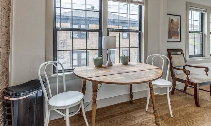 Central Oklahoma City Apartment | Cali-King Bed Perfect for Monthly Renting. OUHSC