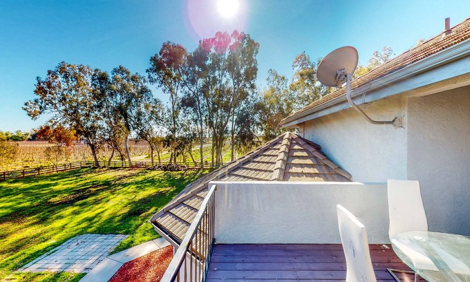 Brentwood House | California Countryside Estate - Pool, 22 Rooms