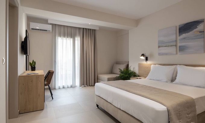 Kalivia Poliyirou Hotel | Calives Premium Stay