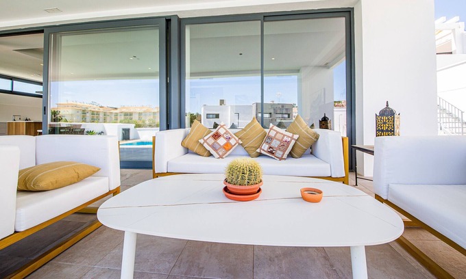 Castillo de Sabinillas Villa | Calle del Rubi No 28