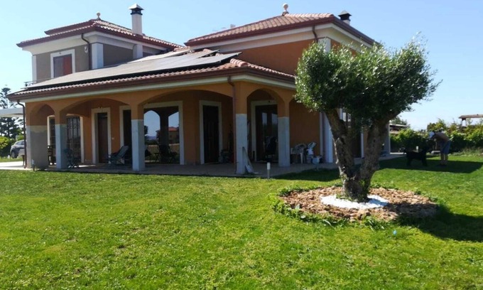 Capaccio Scalo Apartment | Callimaco's Home- Eden