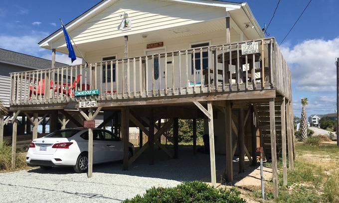 Surf City Cottage | Calling all Conchs! Ocean View, Pet and Family Friendly