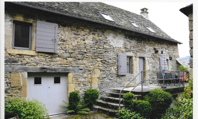 Castelnau-de-Mandailles House | Calm and authentic Bon'Auberg, a place to recharge your batteries in the midst of unspoilt nature
