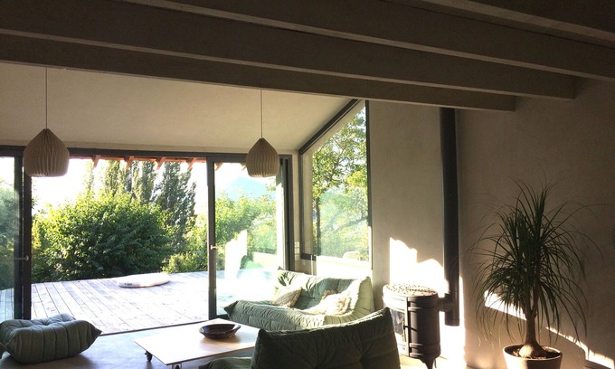 Truinas House | CALM AND BRIGHT HOUSE, OPEN TO NATURE WITH JACUZZI