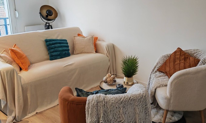 Corbeil-Essonnes Apartment | Calm at the top |45 min from Disney