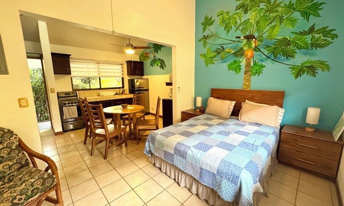 Santa Barbara Condo | Calm & Palms Second Floor Studio