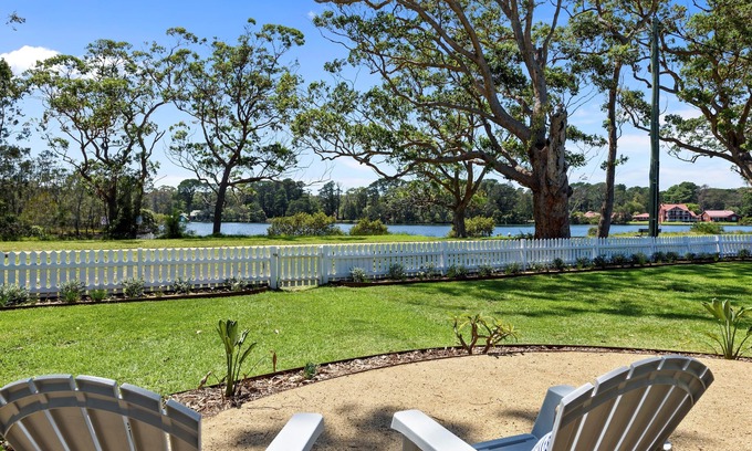 Sussex Inlet Resort | Calm Waters Waterfront Cottages @ Sussex Inlet, No. 3 Waterfront