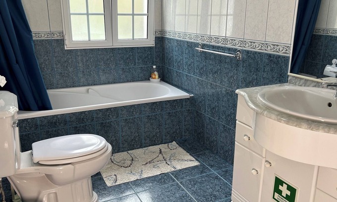 Caloura Apartment | Caloura Water Accommodation