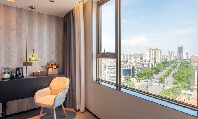 Huadu Hotel | Calvin International Hotel Guangzhou Baiyun International Airport Huadu Plaza Branch